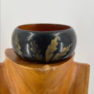 2.7.26-7 Black Lacquered Hand-painted Black & Gold Bangle Wood Bracelet